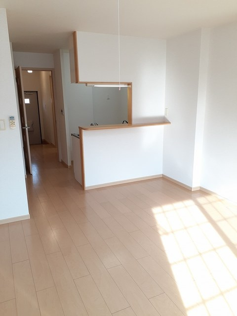 エンブレイス　Ｂの居間・リビング|その他部屋・スペース