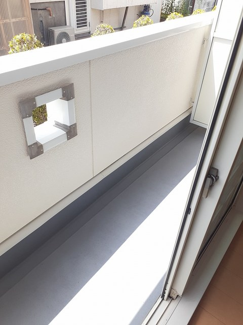 エンブレイス　Ｂのバルコニー|バルコニー