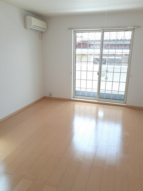 エンブレイス　Ｂの居間・リビング|居室・リビング