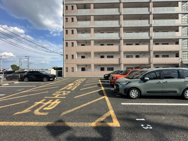 マカリイの駐車場