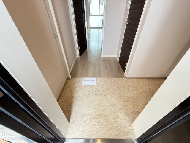 ベレオガーデンズ Miwaの玄関