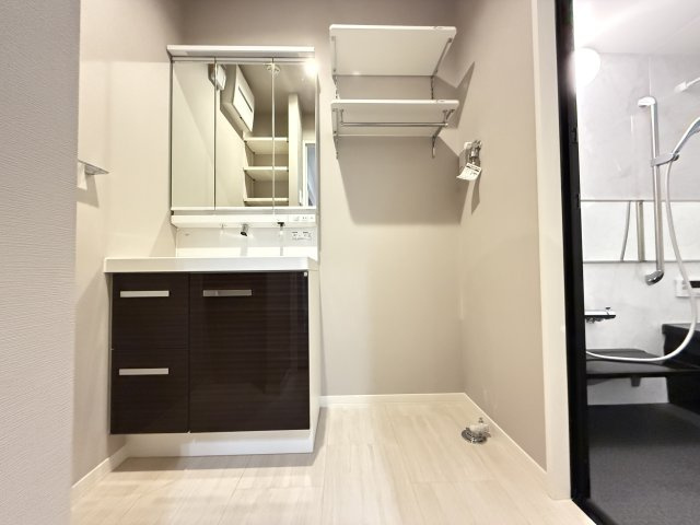 ベレオガーデンズ Miwaの独立洗面台