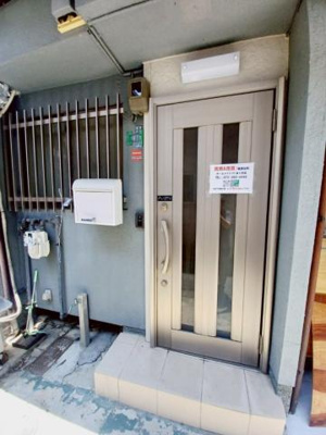 【玄関】 | 寝屋川市堀溝北町貸家