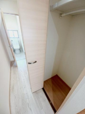 【収納】 | 寝屋川市堀溝北町貸家 | 2Ｆ廊下