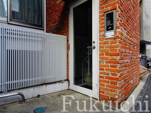 MURO YUTENJIのエントランス