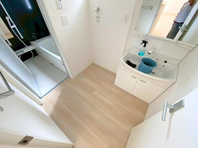 松江市東津田町第一　新築分譲住宅の脱衣所|≪現地写真≫
シャンプードレッサー標準装備になります。