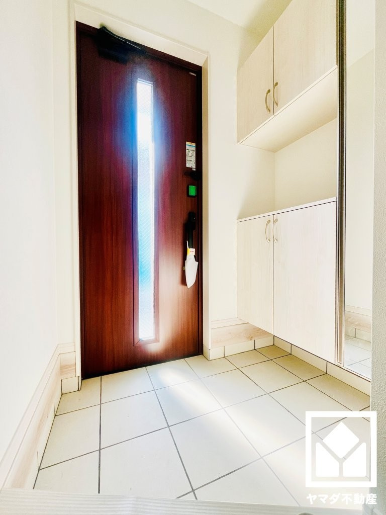 伏見区深草直違橋南１丁目の玄関