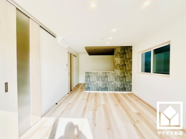 伏見区深草直違橋南１丁目の居間・リビング