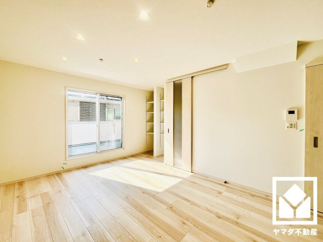 伏見区深草直違橋南１丁目の居間・リビング