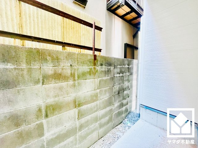 伏見区深草直違橋南１丁目の庭