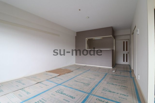 サンライズ春日丘の居間・リビング