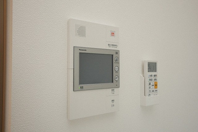 【セキュリティ】 | S-RESIDENCE福島玉川Tres | モニター付きインターホンです