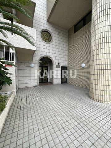 京橋アドバンス２１のエントランス