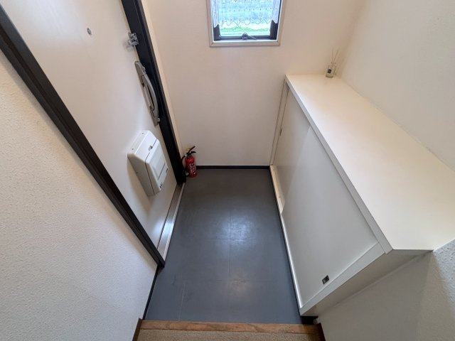 ライオンズマンション京都淀B棟の玄関