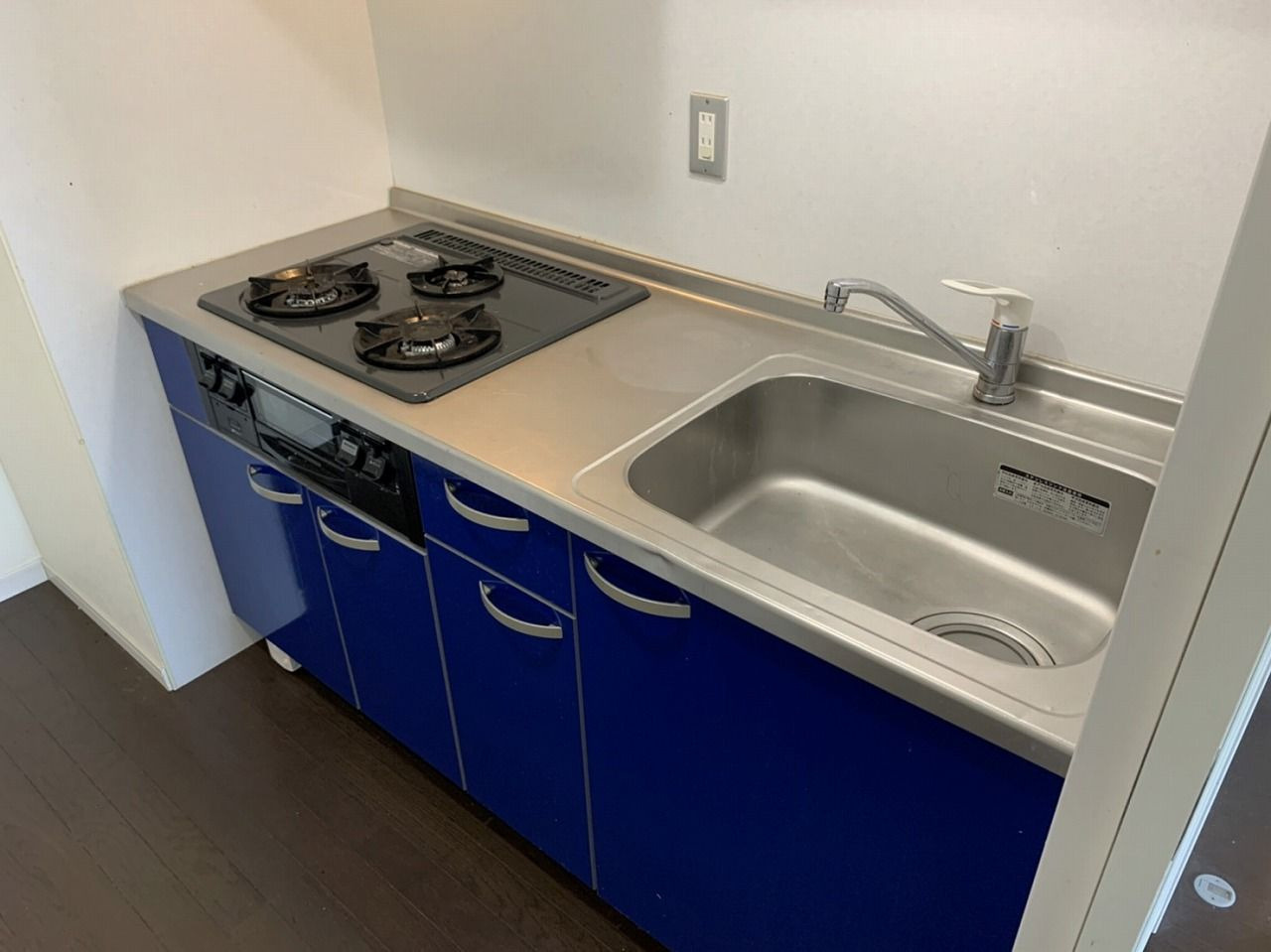 アセットヒルズパークサイト博多のキッチン