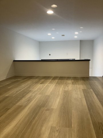 オレンジハイツの居間・リビング