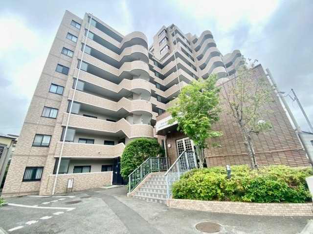 ライオンズマンション台原森林公園の外観