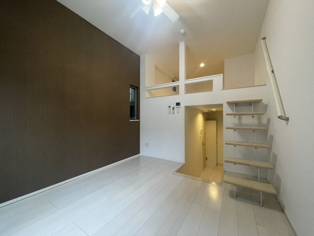 スタート博多の内装