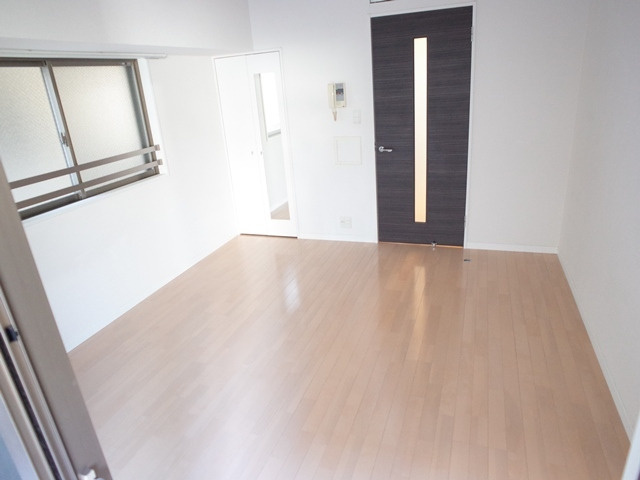 アーバンフラッツ天神東Ⅱの居間・リビング