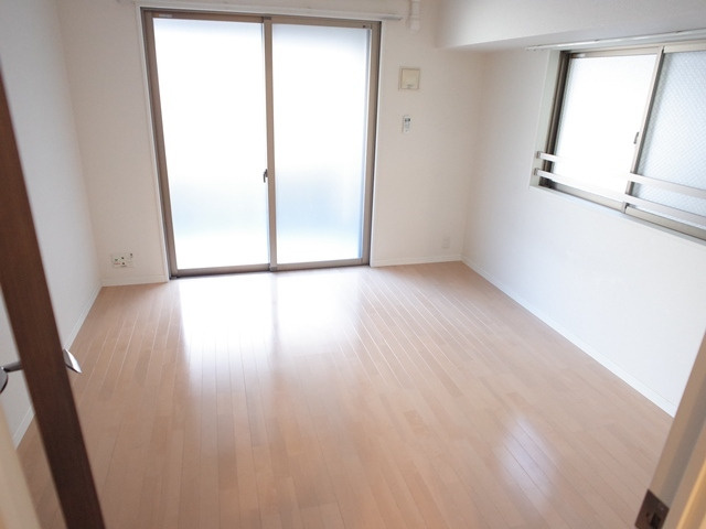 アーバンフラッツ天神東Ⅱの居間・リビング