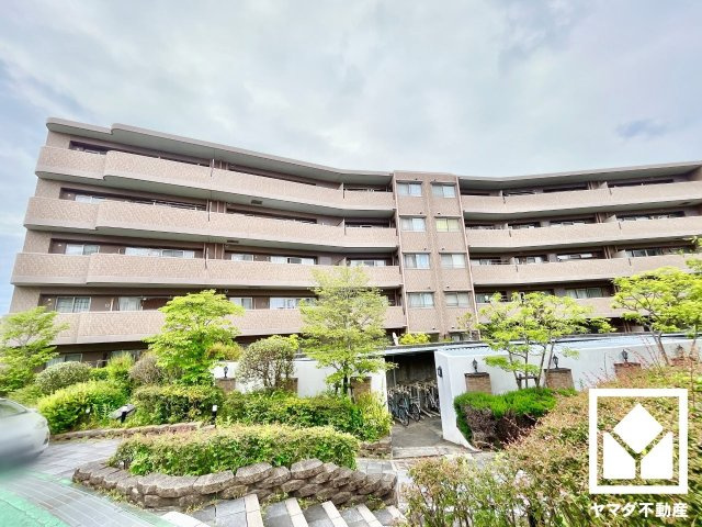 メロディーハイム松井山手ヒルズビューの外観