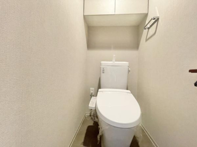 【トイレ】 | グランクラッセ上野芝向ヶ丘 | 節水型でエコなトイレには、今では当たり前のウォシュレット付き。便座を温める機能付き！