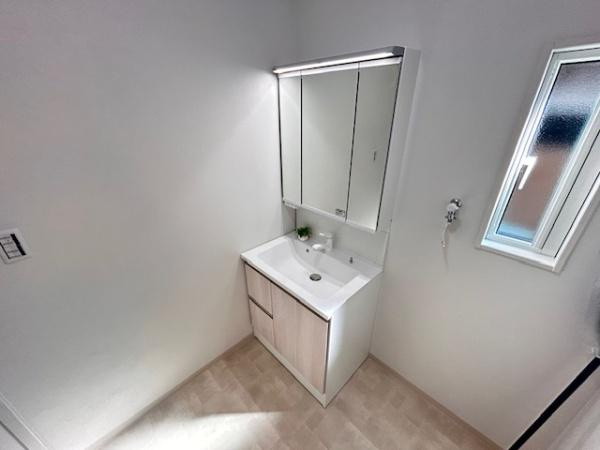 【独立洗面台】