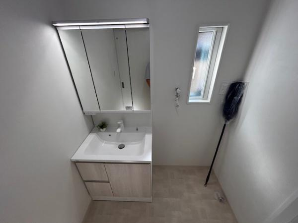 【独立洗面台】