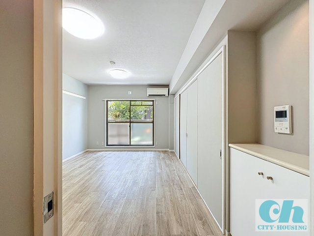 ベルウッド田園調布 102号室の居間・リビング