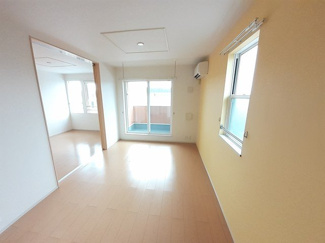 【居間・リビング】 | ラフィーネ | おしゃれな居間です