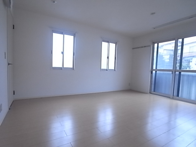 神戸市北区鈴蘭台東町３丁目のアパート