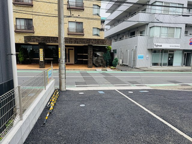 八王子市　大和田町　新築一戸建て　２５期の駐車場|～カースペースは1台分～