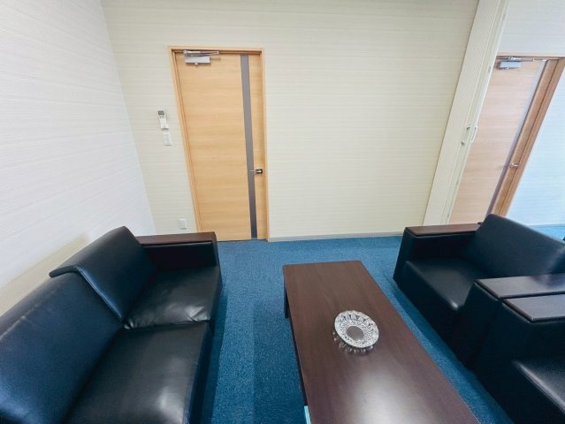 豊明市阿野町貸工場の内装