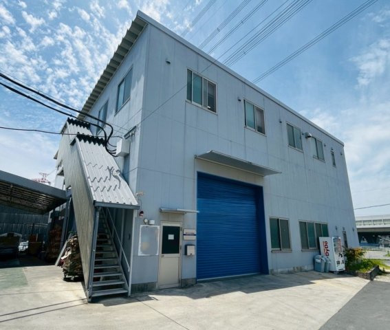 豊明市阿野町貸工場の外観