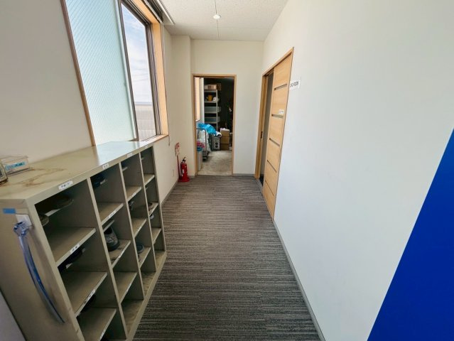 豊明市阿野町貸工場の内装