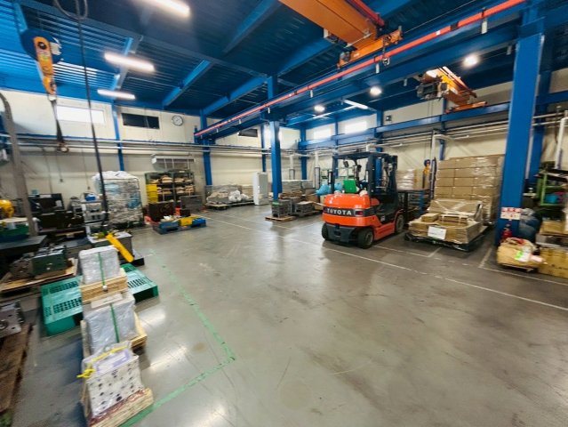 豊明市阿野町貸工場の内装