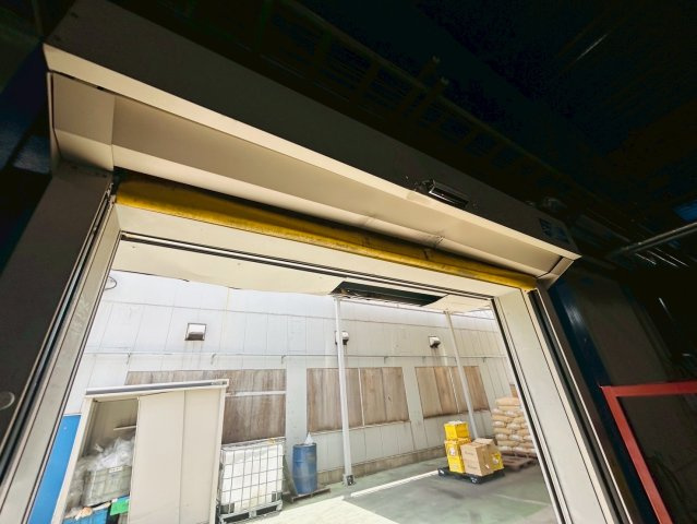 豊明市阿野町貸工場の内装