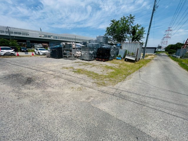 豊明市阿野町貸工場の駐車場