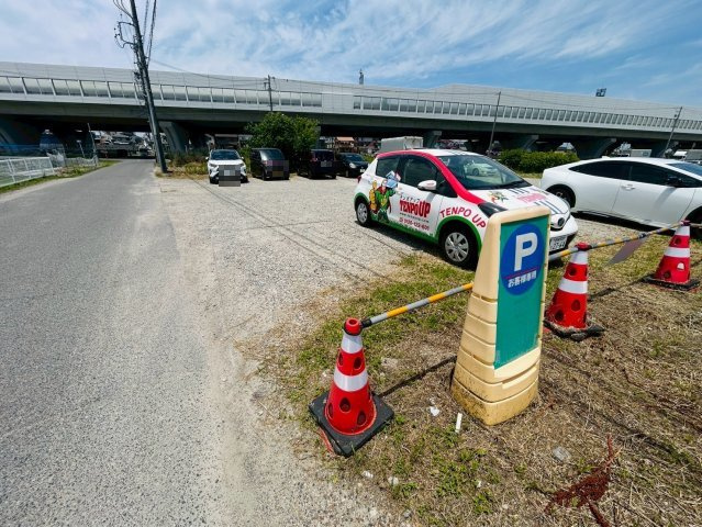 豊明市阿野町貸工場の駐車場