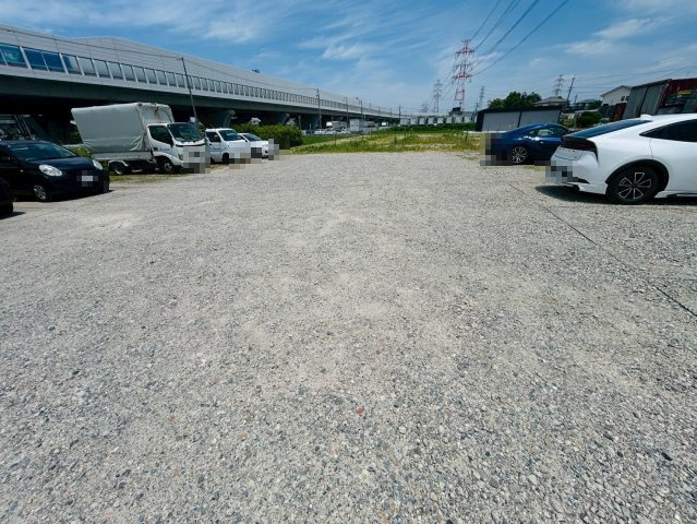 豊明市阿野町貸工場の駐車場