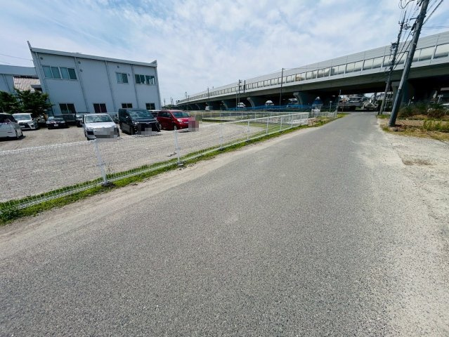 豊明市阿野町貸工場の駐車場