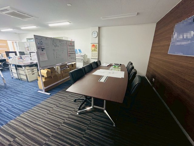 豊明市阿野町貸工場の内装