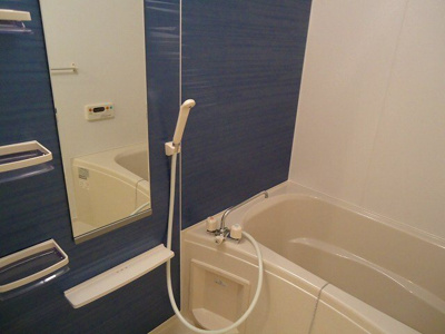 【浴室】 | カーサ・ボヌール | 落ち着いた空間のお風呂です