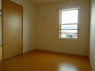 【内装】 | カーサ・ボヌール | 明るい色調の室内です