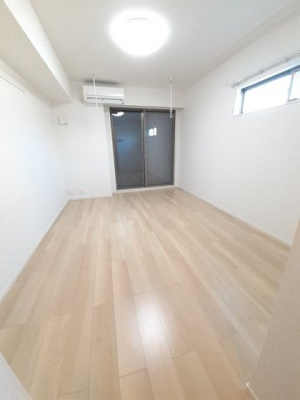 【内装】 | フローラⅡ | 内装は落ち着いています