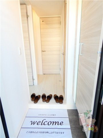 ホワイエ国富の玄関