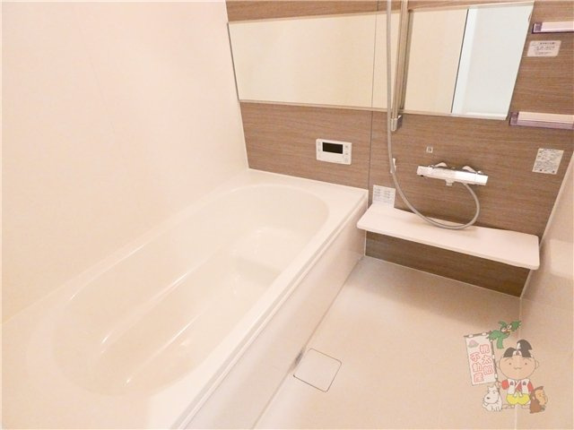 ホワイエ国富の浴室