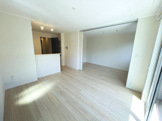 アグロスコート　B棟の居間・リビング