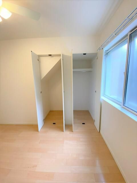 アザーレ中河原の収納