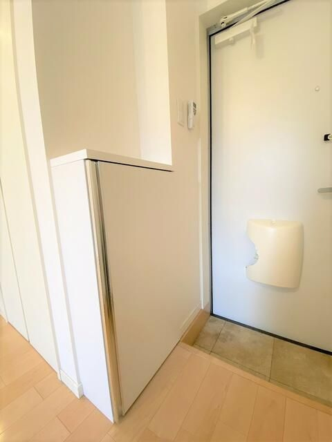 アザーレ中河原の玄関